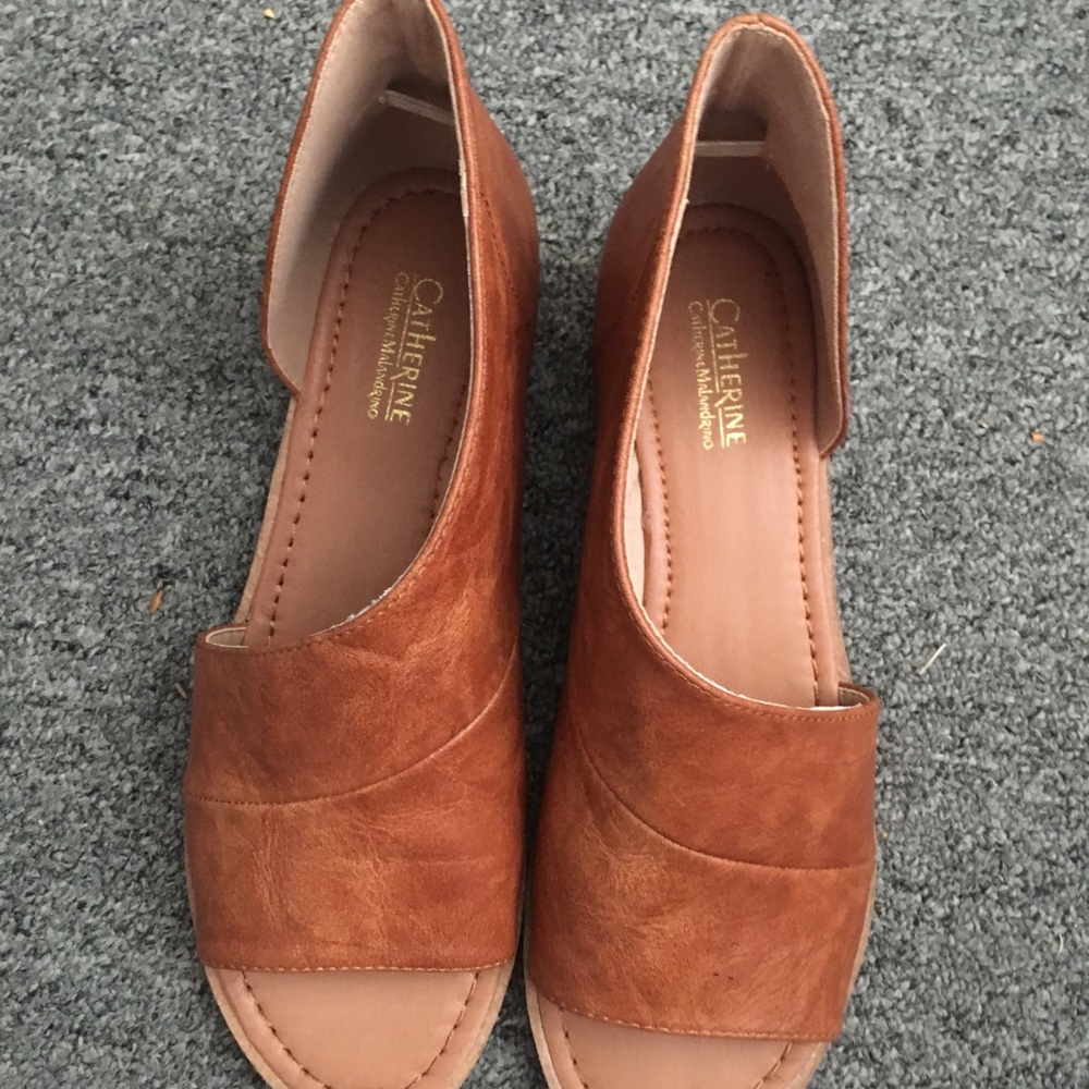 Fun Catherine Malandrino open toed shoes!